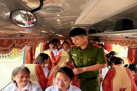 Gần dân từ những điều giản dị: Khi trách nhiệm được đo bằng hành động
