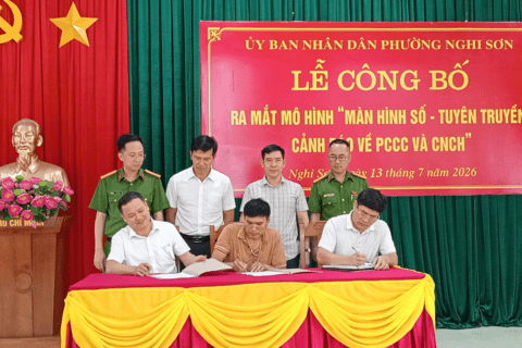 UBND phường Nghi Sơn ra mắt mô hình “Màn hình số - Tuyên truyền, cảnh báo về PCCC và CNCH”