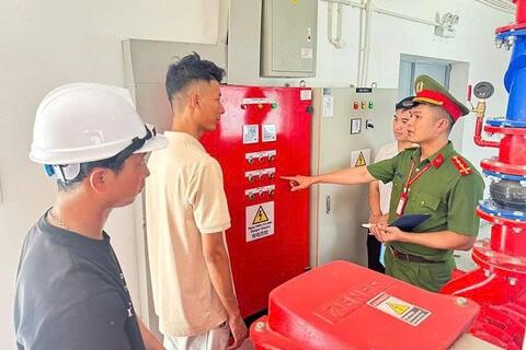 Đẩy mạnh lắp đặt hệ thống truyền tin báo cháy