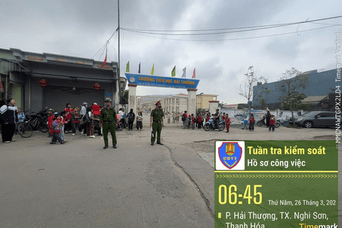 Công an phường Nghi Sơn: “Cổng trường an toàn giao thông” - bình yên bắt đầu từ mỗi bước chân đến trường