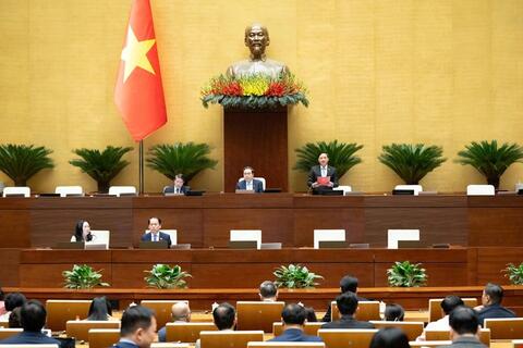 Quốc hội thông qua Luật Dẫn độ