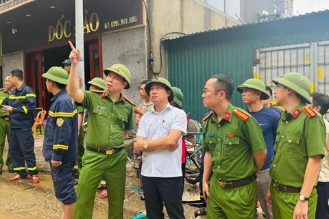 Kiểm tra, đánh giá nguy cơ sạt lở tại phường Nghi Sơn