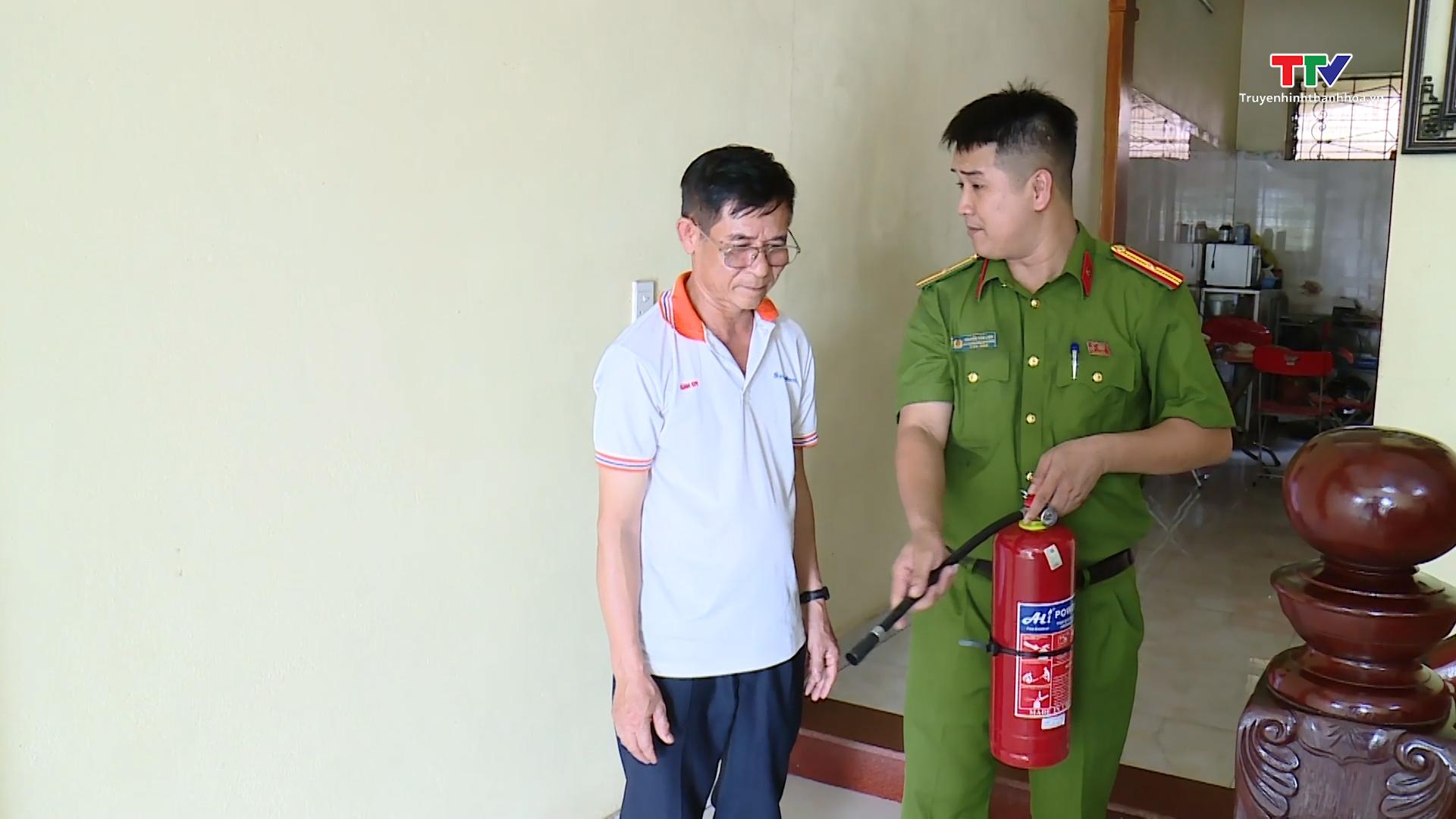 Hà Trung: Nêu cao tinh thần "Chủ động phòng cháy, sẵn sàng chữa cháy"- Ảnh 3.