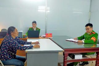 <a href="/tin-tuc-su-kien/tin-hoat-dong" title="Tin hoạt động" rel="dofollow">Tin hoạt động</a>