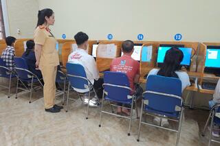 <a href="/tin-tuc-su-kien/tin-hoat-dong" title="Tin hoạt động" rel="dofollow">Tin hoạt động</a>