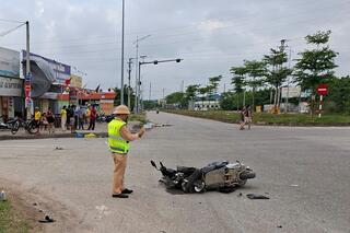 <a href="/tin-tuc-su-kien/tin-hoat-dong" title="Tin hoạt động" rel="dofollow">Tin hoạt động</a>