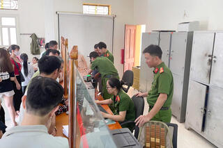 <a href="/tin-tuc-su-kien/tin-hoat-dong" title="Tin hoạt động" rel="dofollow">Tin hoạt động</a>