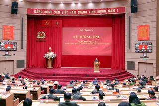 <a href="/tin-tuc-su-kien/tin-hoat-dong" title="Tin hoạt động" rel="dofollow">Tin hoạt động</a>