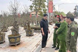 <a href="/tin-tuc-su-kien/tin-hoat-dong" title="Tin hoạt động" rel="dofollow">Tin hoạt động</a>