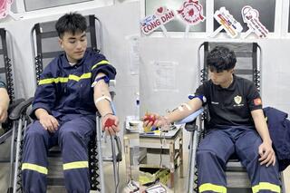 <a href="/tin-tuc-su-kien/tin-hoat-dong" title="Tin hoạt động" rel="dofollow">Tin hoạt động</a>