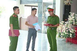 <a href="/tin-tuc-su-kien/tin-hoat-dong" title="Tin hoạt động" rel="dofollow">Tin hoạt động</a>