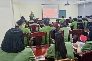 <a href="/tin-tuc-su-kien/tin-hoat-dong" title="Tin hoạt động" rel="dofollow">Tin hoạt động</a>