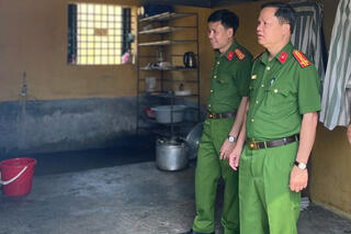 <a href="/tin-tuc-su-kien/tin-hoat-dong" title="Tin hoạt động" rel="dofollow">Tin hoạt động</a>