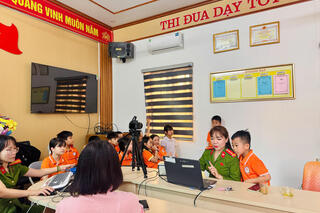 <a href="/tin-tuc-su-kien/tin-hoat-dong" title="Tin hoạt động" rel="dofollow">Tin hoạt động</a>