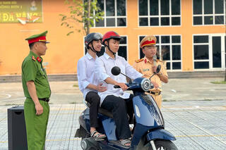 <a href="/tin-tuc-su-kien/tin-hoat-dong" title="Tin hoạt động" rel="dofollow">Tin hoạt động</a>