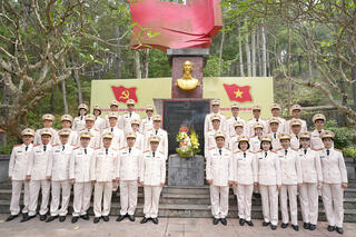 <a href="/tin-tuc-su-kien/tin-hoat-dong" title="Tin hoạt động" rel="dofollow">Tin hoạt động</a>