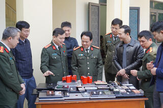 <a href="/tin-tuc-su-kien/tin-hoat-dong" title="Tin hoạt động" rel="dofollow">Tin hoạt động</a>