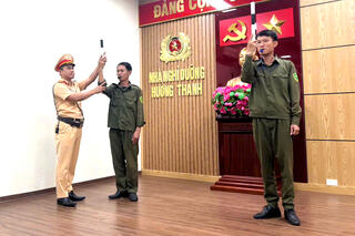 <a href="/tin-tuc-su-kien/tin-hoat-dong" title="Tin hoạt động" rel="dofollow">Tin hoạt động</a>