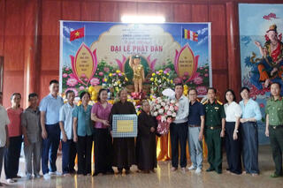 <a href="/tin-tuc-su-kien/tin-hoat-dong" title="Tin hoạt động" rel="dofollow">Tin hoạt động</a>
