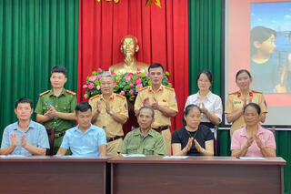 <a href="/tin-tuc-su-kien/tin-hoat-dong" title="Tin hoạt động" rel="dofollow">Tin hoạt động</a>