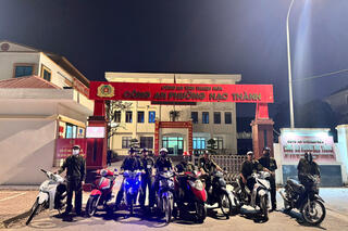 <a href="/tin-tuc-su-kien/tin-hoat-dong" title="Tin hoạt động" rel="dofollow">Tin hoạt động</a>