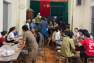 <a href="/tin-tuc-su-kien/tin-hoat-dong" title="Tin hoạt động" rel="dofollow">Tin hoạt động</a>