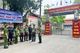<a href="/tin-tuc-su-kien/tin-hoat-dong" title="Tin hoạt động" rel="dofollow">Tin hoạt động</a>