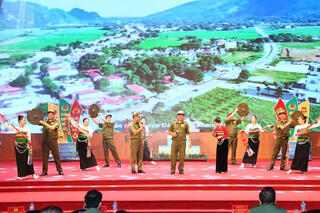 <a href="/tin-tuc-su-kien/tin-hoat-dong" title="Tin hoạt động" rel="dofollow">Tin hoạt động</a>