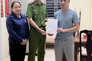 <a href="/tin-tuc-su-kien/tin-hoat-dong" title="Tin hoạt động" rel="dofollow">Tin hoạt động</a>