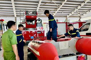 <a href="/tin-tuc-su-kien/tin-hoat-dong" title="Tin hoạt động" rel="dofollow">Tin hoạt động</a>