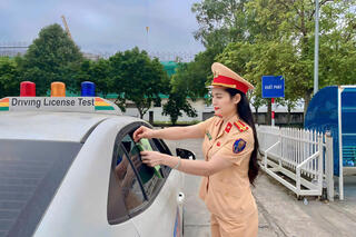 <a href="/tin-tuc-su-kien/tin-hoat-dong" title="Tin hoạt động" rel="dofollow">Tin hoạt động</a>