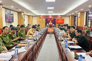 <a href="/tin-tuc-su-kien/tin-hoat-dong" title="Tin hoạt động" rel="dofollow">Tin hoạt động</a>