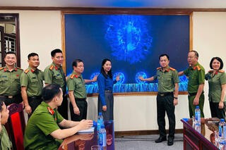 <a href="/tin-tuc-su-kien/tin-hoat-dong" title="Tin hoạt động" rel="dofollow">Tin hoạt động</a>