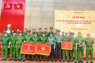 <a href="/tin-tuc-su-kien/tin-hoat-dong" title="Tin hoạt động" rel="dofollow">Tin hoạt động</a>