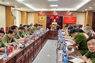 <a href="/tin-tuc-su-kien/tin-hoat-dong" title="Tin hoạt động" rel="dofollow">Tin hoạt động</a>