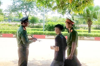 <a href="/tin-tuc-su-kien/tin-hoat-dong" title="Tin hoạt động" rel="dofollow">Tin hoạt động</a>