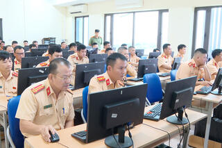 <a href="/tin-tuc-su-kien/tin-hoat-dong" title="Tin hoạt động" rel="dofollow">Tin hoạt động</a>