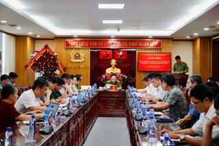 <a href="/tin-tuc-su-kien/tin-hoat-dong" title="Tin hoạt động" rel="dofollow">Tin hoạt động</a>