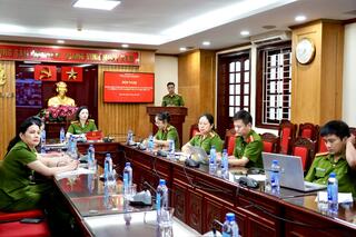 <a href="/tin-tuc-su-kien/tin-hoat-dong" title="Tin hoạt động" rel="dofollow">Tin hoạt động</a>