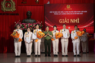 <a href="/tin-tuc-su-kien/tin-hoat-dong" title="Tin hoạt động" rel="dofollow">Tin hoạt động</a>