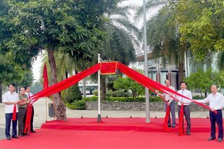 <a href="/tin-tuc-su-kien/tin-hoat-dong" title="Tin hoạt động" rel="dofollow">Tin hoạt động</a>