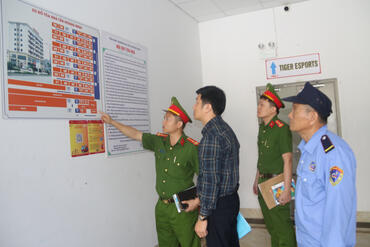 <a href="/tin-tuc-su-kien/tin-hoat-dong" title="Tin hoạt động" rel="dofollow">Tin hoạt động</a>