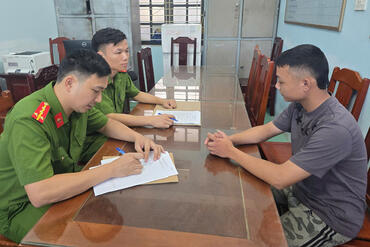 <a href="/tin-tuc-su-kien/tin-an-ninh-trat-tu" title="Tin An ninh trật tự" rel="dofollow">Tin An ninh trật tự</a>