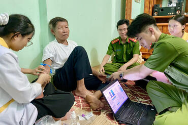 <a href="/tin-tuc-su-kien/tin-hoat-dong" title="Tin hoạt động" rel="dofollow">Tin hoạt động</a>