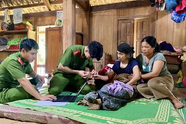 <a href="/tin-tuc-su-kien/tin-hoat-dong" title="Tin hoạt động" rel="dofollow">Tin hoạt động</a>