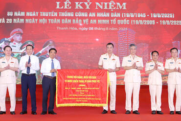 <a href="/tin-tuc-su-kien/tin-hoat-dong" title="Tin hoạt động" rel="dofollow">Tin hoạt động</a>