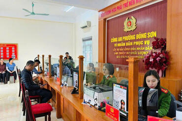 <a href="/tin-tuc-su-kien/tin-hoat-dong" title="Tin hoạt động" rel="dofollow">Tin hoạt động</a>