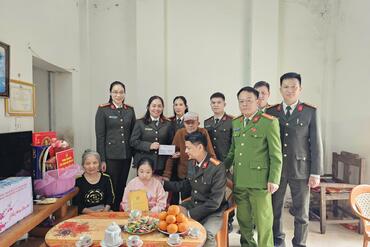 <a href="/tin-tuc-su-kien/tin-hoat-dong" title="Tin hoạt động" rel="dofollow">Tin hoạt động</a>