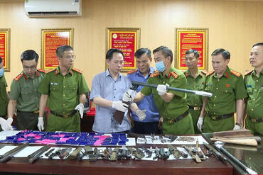 <a href="/tin-tuc-su-kien/tin-an-ninh-trat-tu" title="Tin An ninh trật tự" rel="dofollow">Tin An ninh trật tự</a>