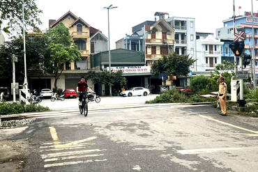 <a href="/tin-tuc-su-kien/tin-hoat-dong" title="Tin hoạt động" rel="dofollow">Tin hoạt động</a>